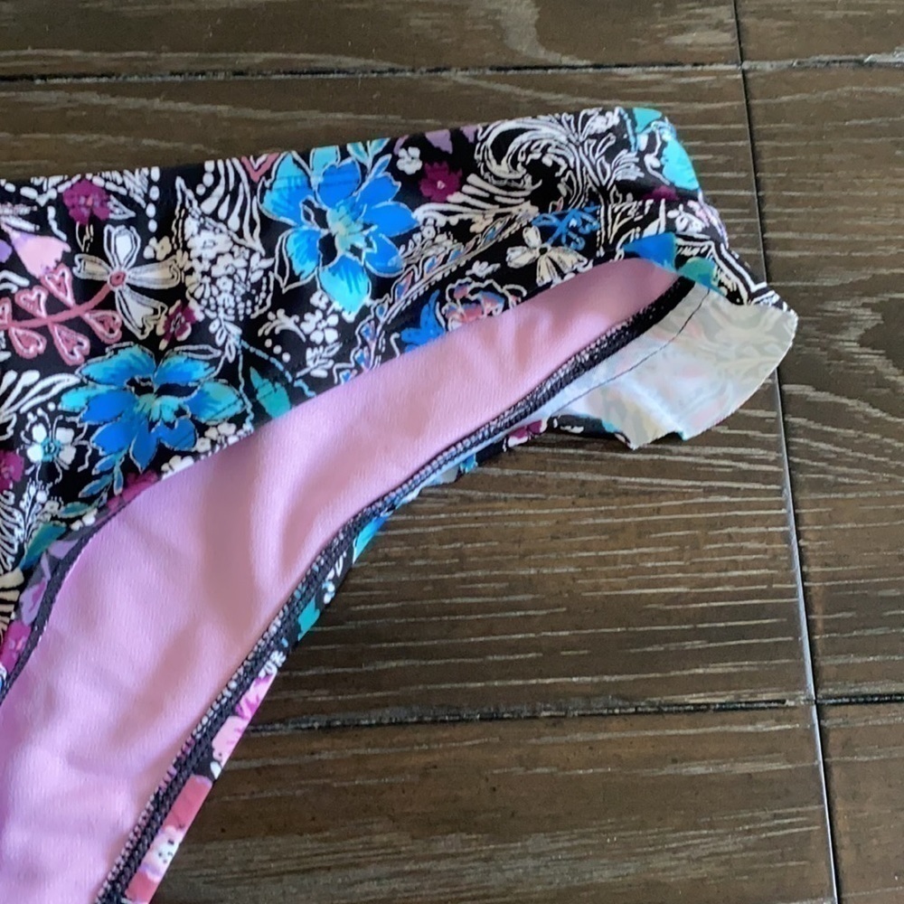 Like New Dark Floral hipster Bikini Bottom L - Picture 3 of 11
